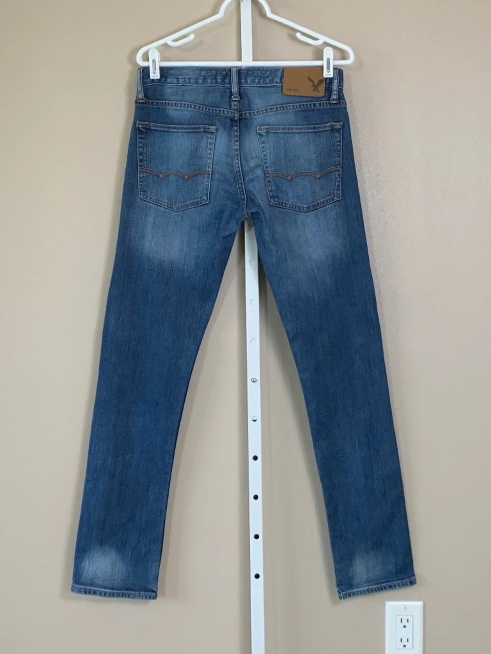 American Eagle Distressed Wash Slim Jeans